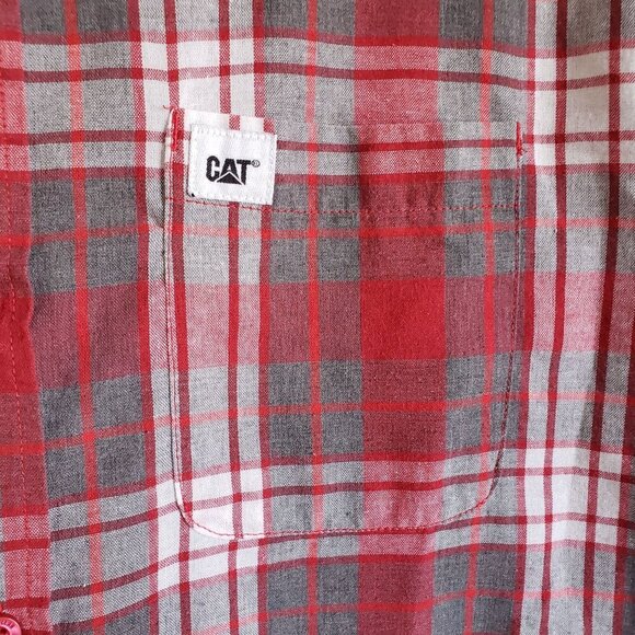 CAT Caterpillar Plaid Button Up Short Sleeve Shirt Red Size Men's Medium Casual - Picture 6 of 10